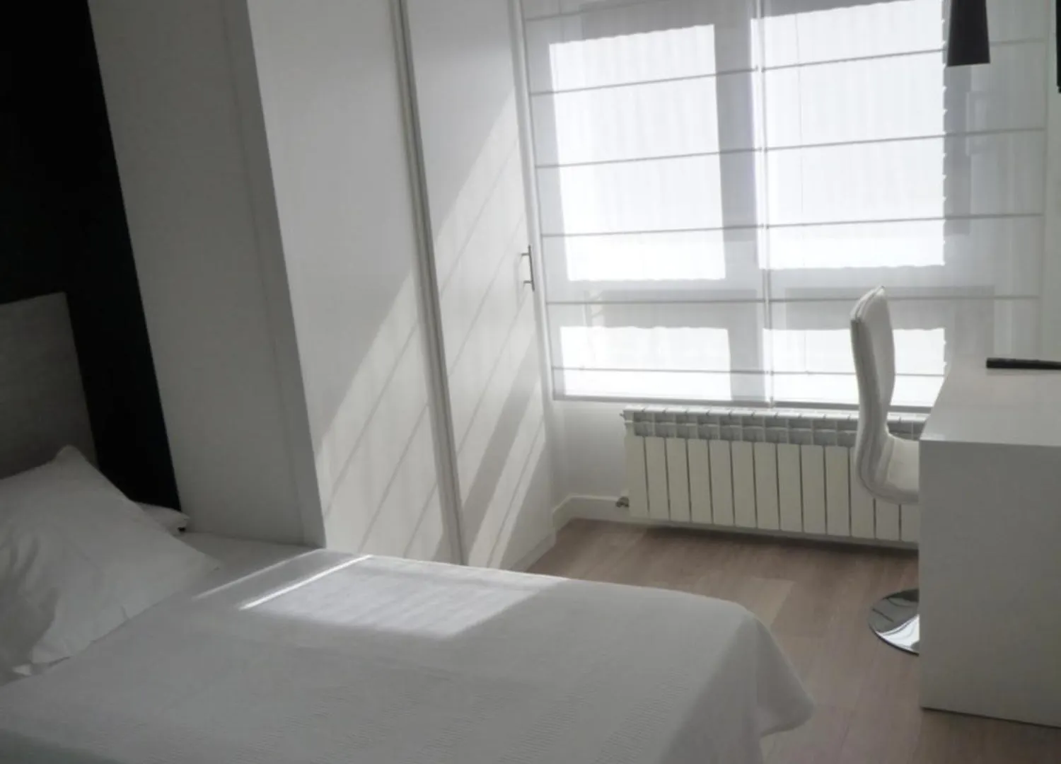 Guest house Pension Ondarra Autocheck-In San Sebastian