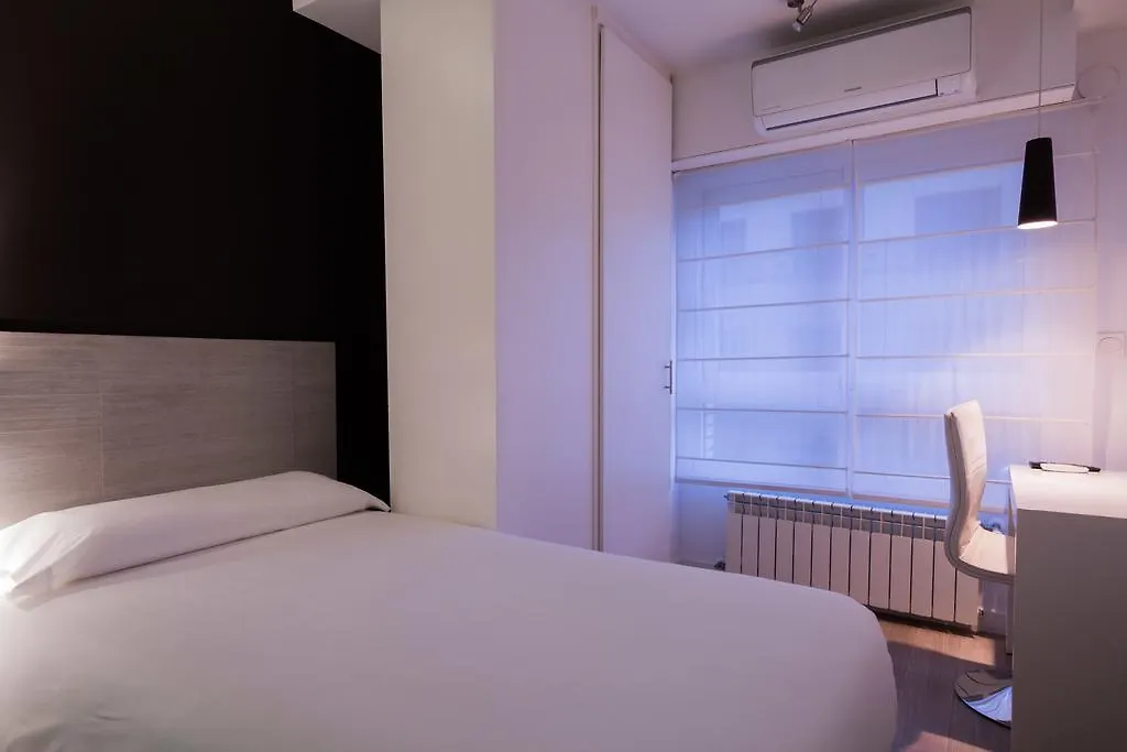 Guest house Pension Ondarra Autocheck-In San Sebastian